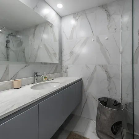 Heart Of * Τίρανα